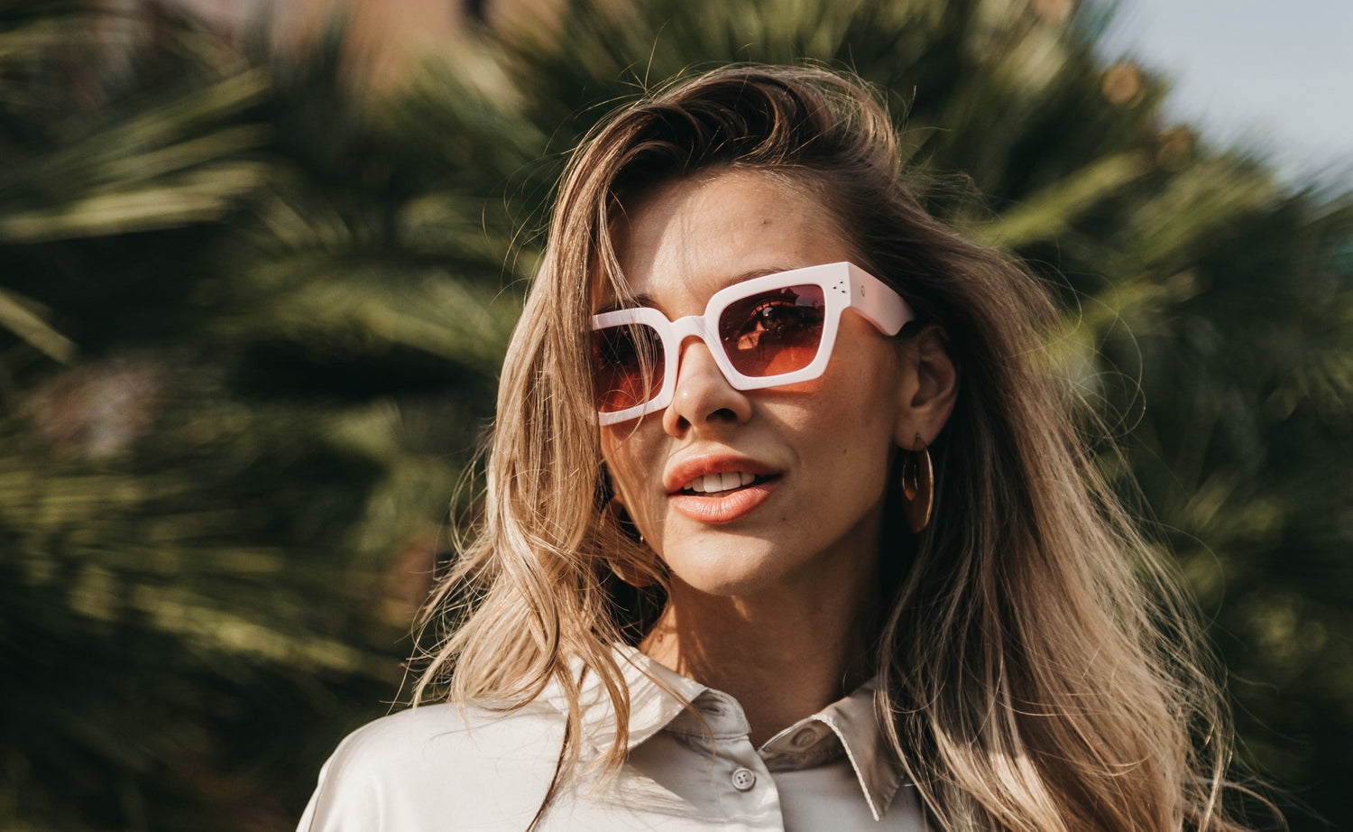 Manta Pink Via i guantoni, su gli occhiali (rosa): si cambia sguardo