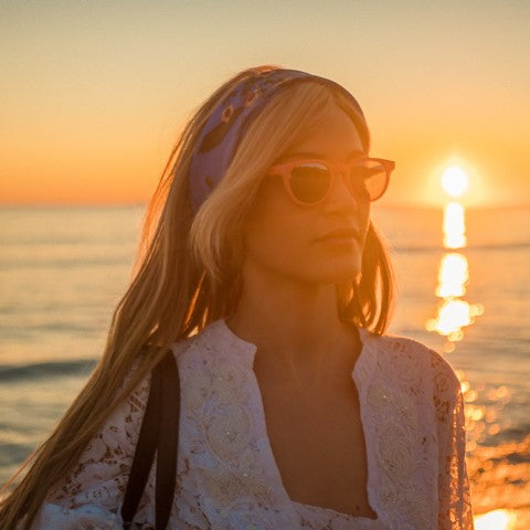 Coral Sunglasses matt coral model