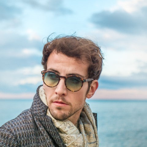 Whale Sunglasses Matt Havana model